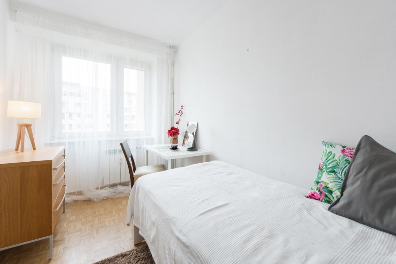 Room, Inflancka 19 华沙 外观 照片