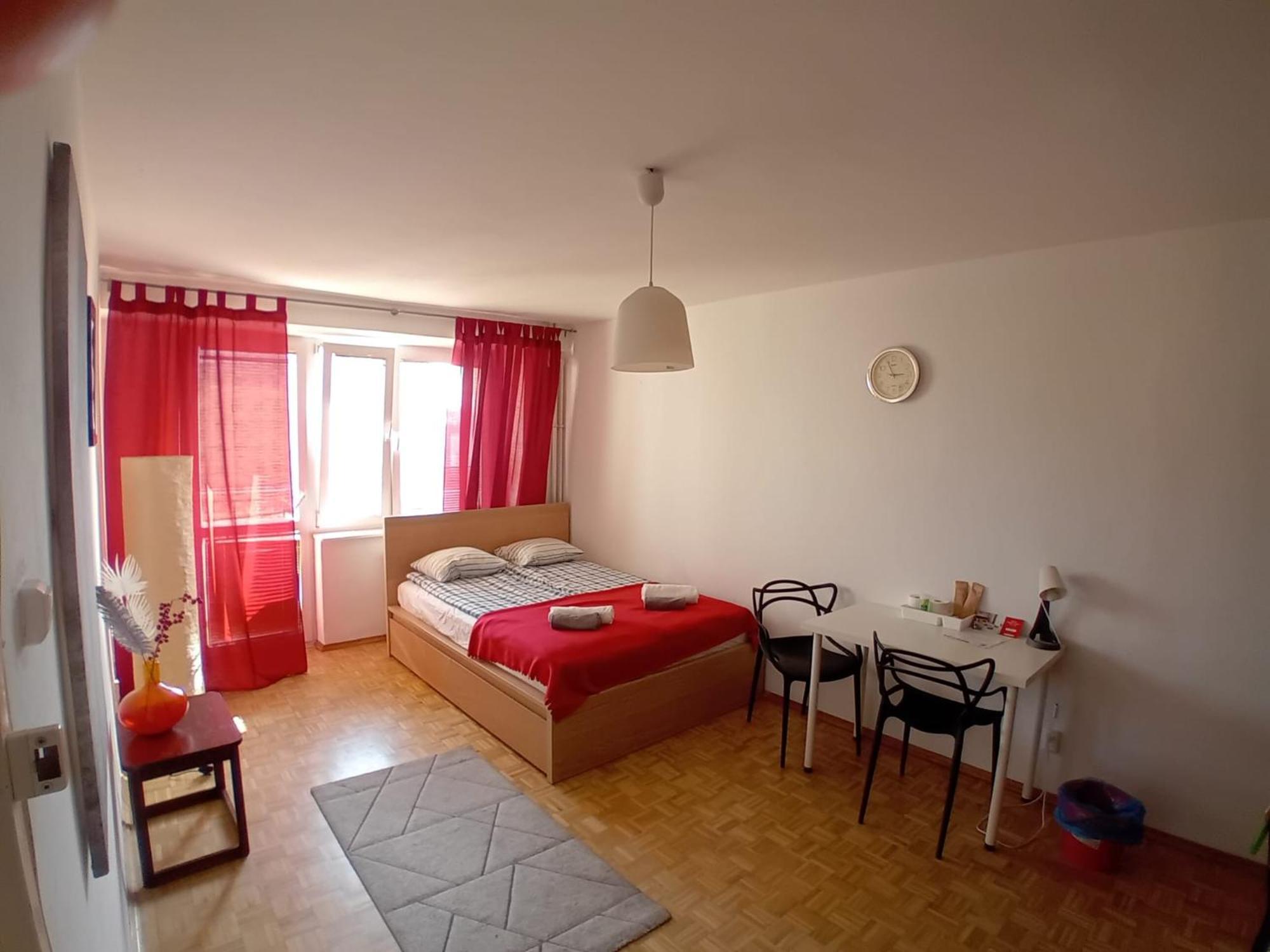 Room, Inflancka 19 华沙 外观 照片